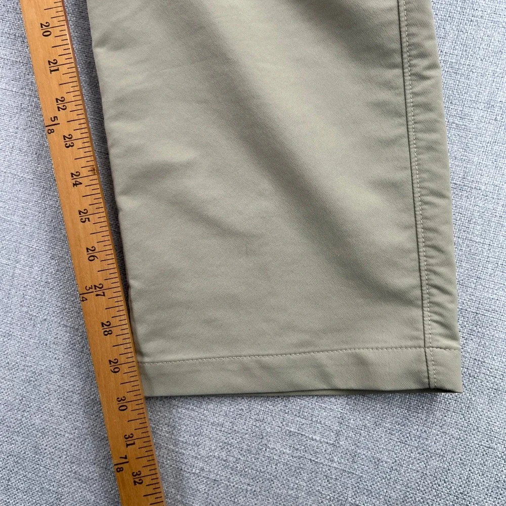 Under Armour Match Play Mens 38x30 Khaki Tan Performance Golf Pants Stretch Tech